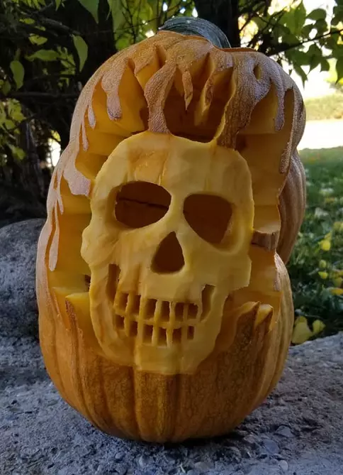 Most Unique and Easy Pumpkin Carving Ideas 3