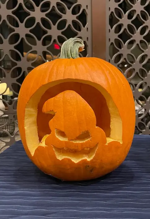 Most Unique and Easy Pumpkin Carving Ideas 17