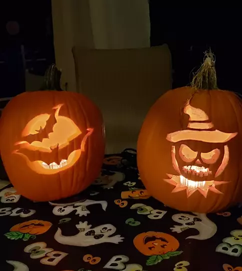 Most Unique and Easy Pumpkin Carving Ideas 22