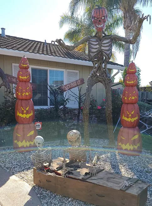 12 ft skeleton decorations outdoor halloween 10