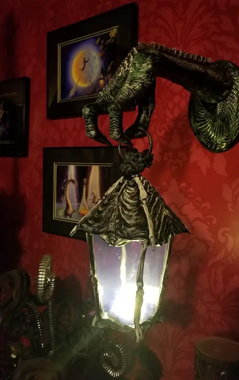 dragon hand lantern diy halloween ideas 21