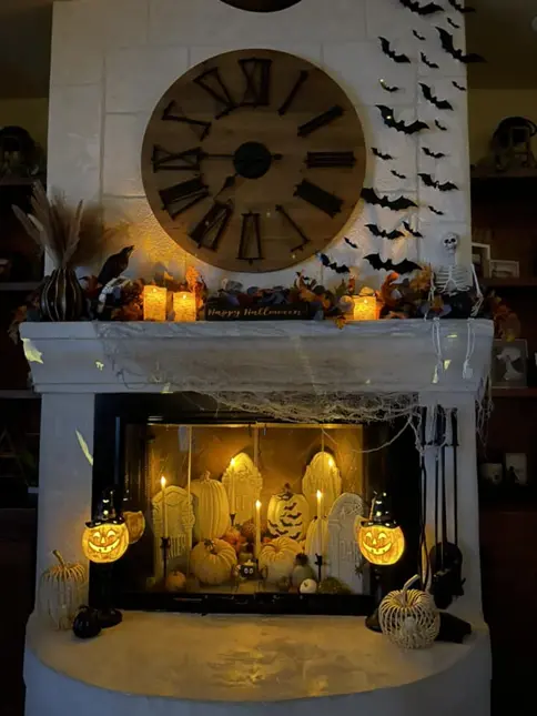 halloween mantel decor 11