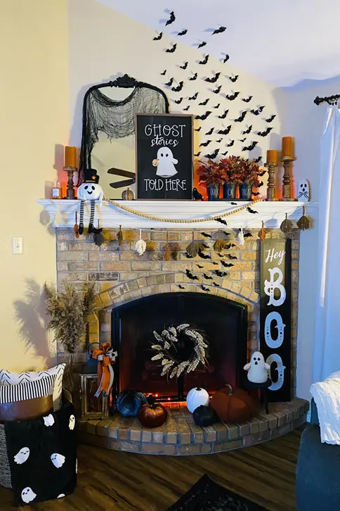 halloween mantel decor 4