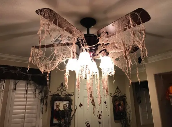 halloween haunted house decorations diy 16